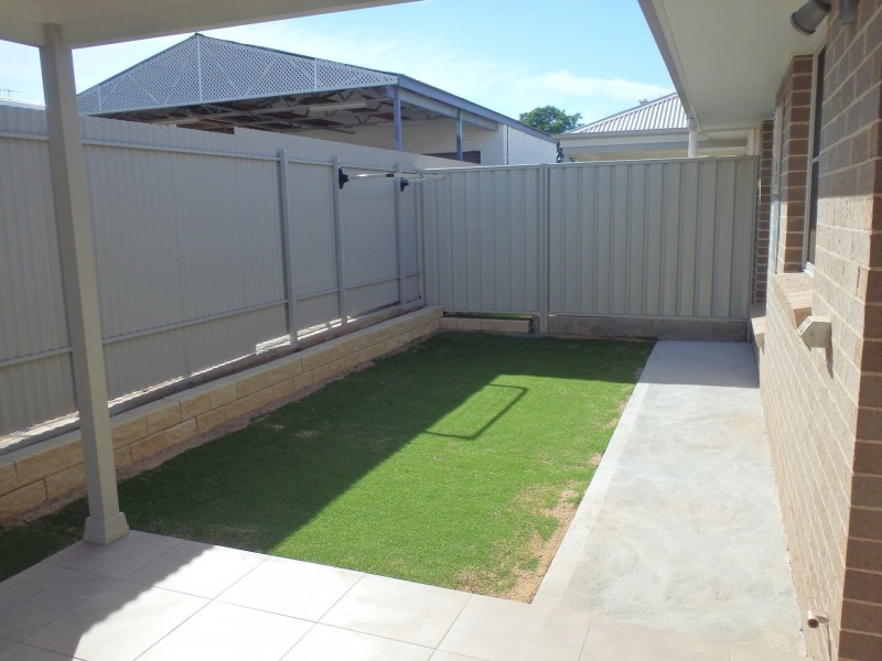 2/91 Hill Street, Parkes NSW 2870