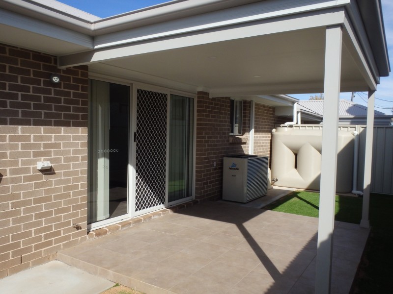 2/91 Hill Street, Parkes NSW 2870