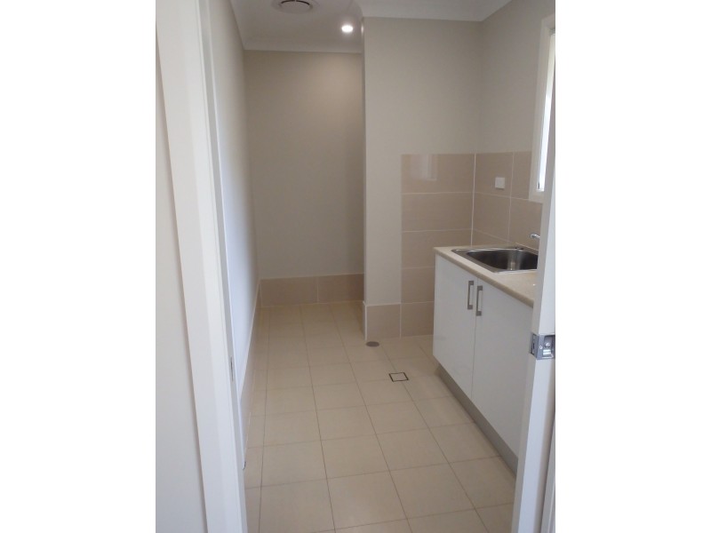 2/91 Hill Street, Parkes NSW 2870