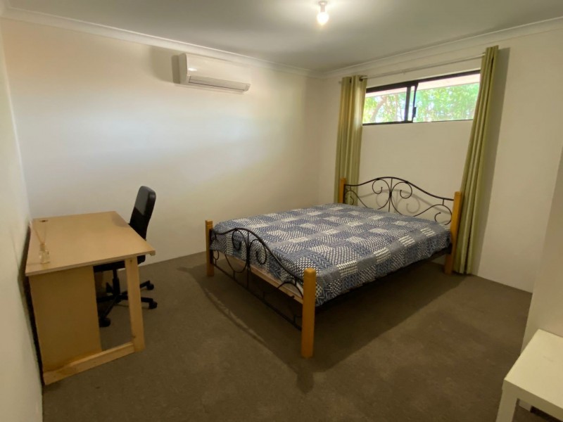 8A Sleight Street, St James WA 6102