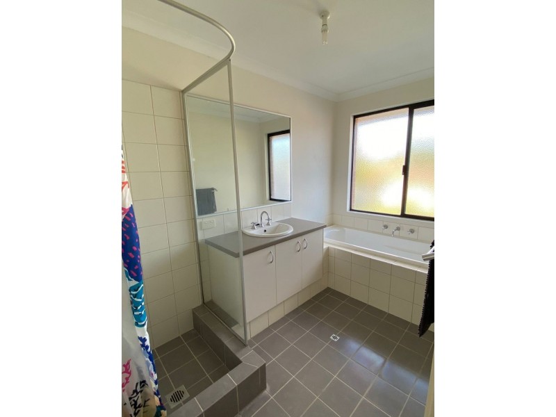 8A Sleight Street, St James WA 6102