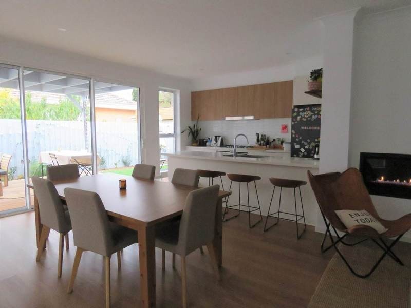 24 Seves Street, Altona VIC 3018