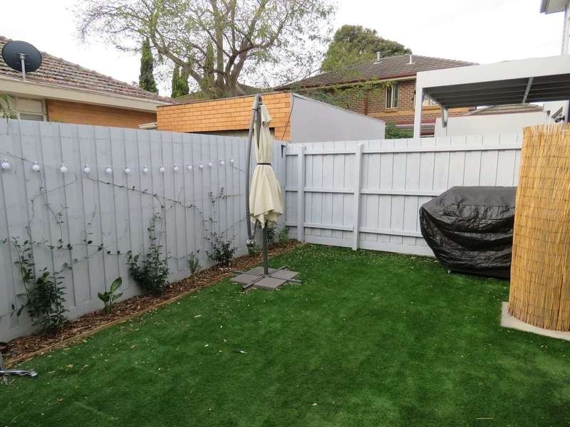 24 Seves Street, Altona VIC 3018