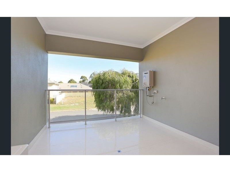 8/130 SYDENHAM STREET, Kewdale WA 6105