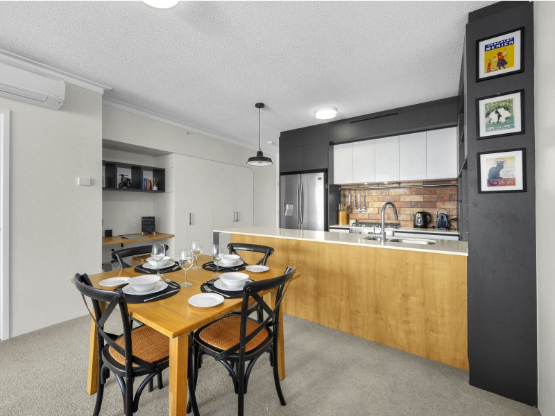 Unit 21006/15 Beesley, West End QLD 4101