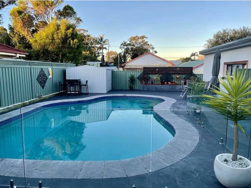 65 Delia Avenue, Budgewoi NSW 2262