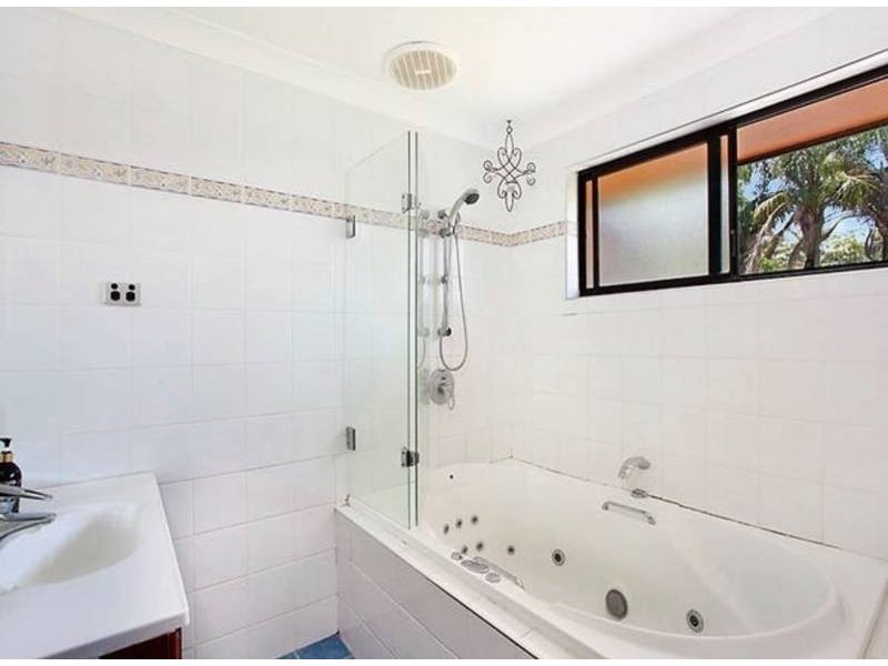 65 Delia Avenue, Budgewoi NSW 2262