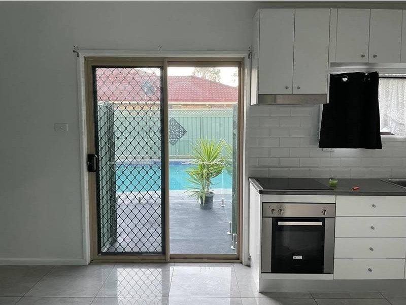 65 Delia Avenue, Budgewoi NSW 2262