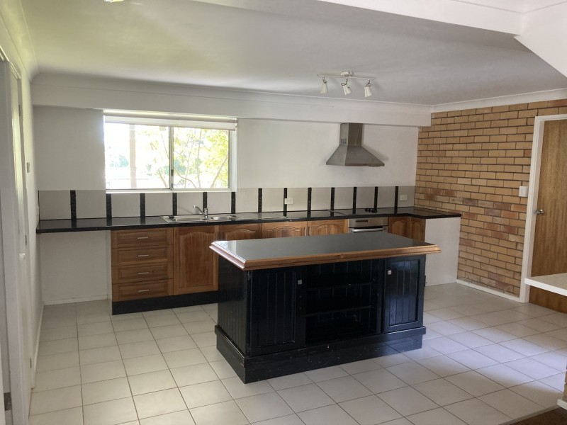 13 Gordon St, Woolgoolga NSW 2456