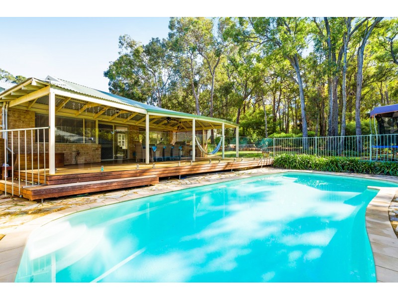 11 Lund Court, Roleystone WA 6111