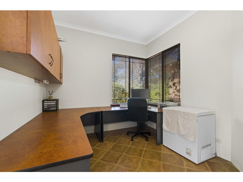 11 Lund Court, Roleystone WA 6111