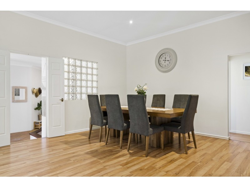 11 Lund Court, Roleystone WA 6111