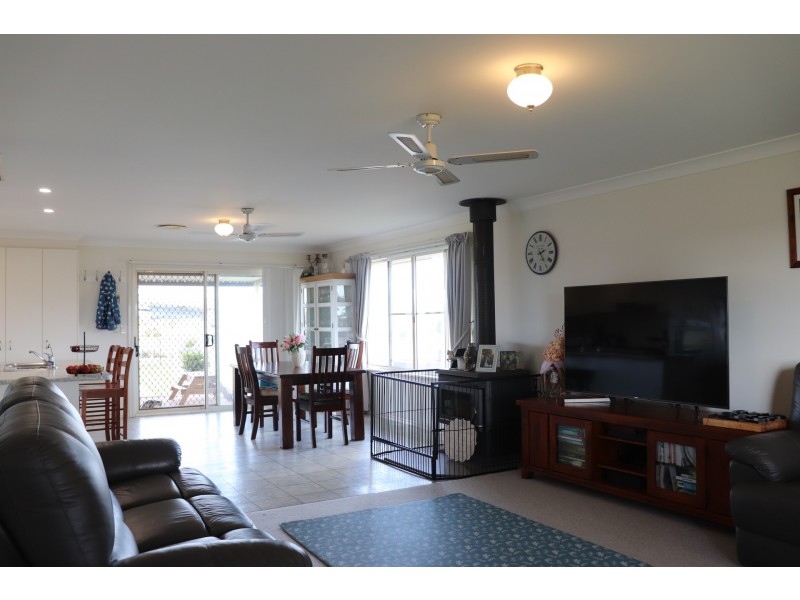 85 Rosser Road, Peak Hill NSW 2869