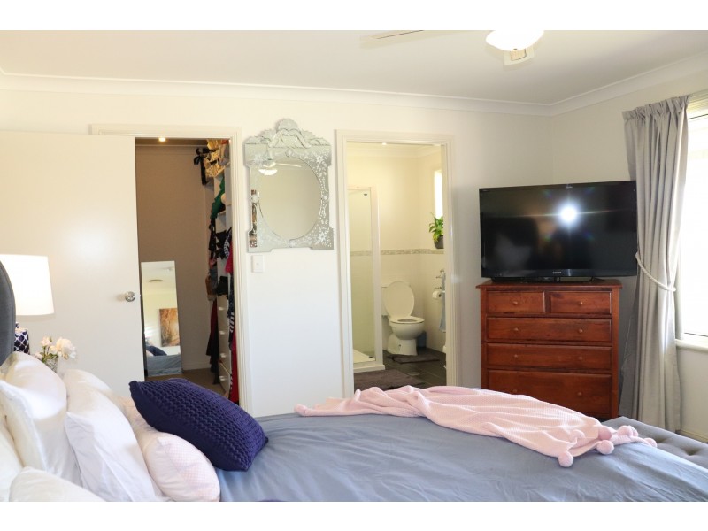 85 Rosser Road, Peak Hill NSW 2869