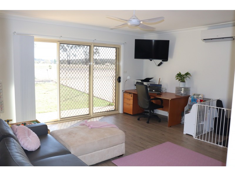 85 Rosser Road, Peak Hill NSW 2869