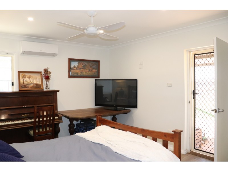 85 Rosser Road, Peak Hill NSW 2869