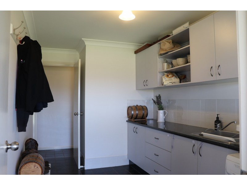 85 Rosser Road, Peak Hill NSW 2869