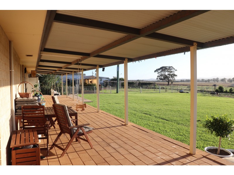 85 Rosser Road, Peak Hill NSW 2869