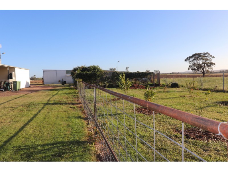 85 Rosser Road, Peak Hill NSW 2869