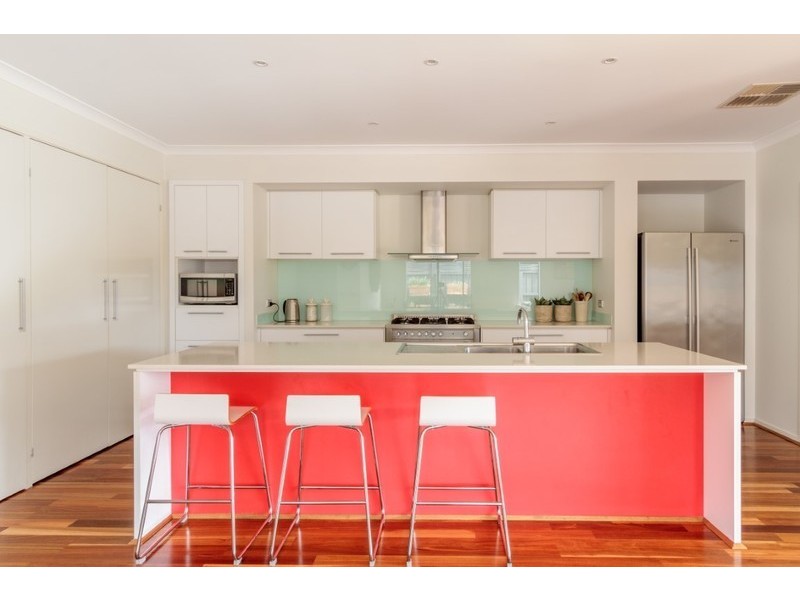 28 Hibiscus Crescent, Point Cook VIC 3030