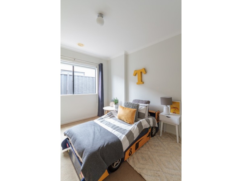 28 Hibiscus Crescent, Point Cook VIC 3030