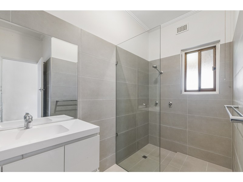 24 Hamblynn Road, Elizabeth Downs SA 5113