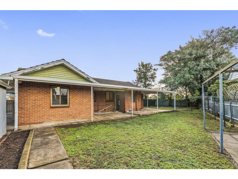 24 Hamblynn Road, Elizabeth Downs SA 5113