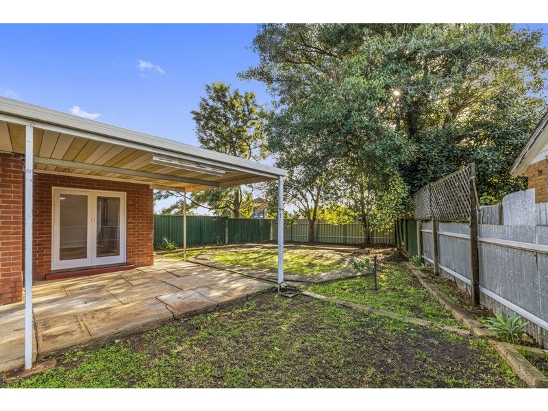 24 Hamblynn Road, Elizabeth Downs SA 5113