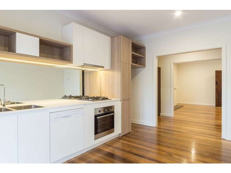 2/12 Essex Street, Glen Iris VIC 3146