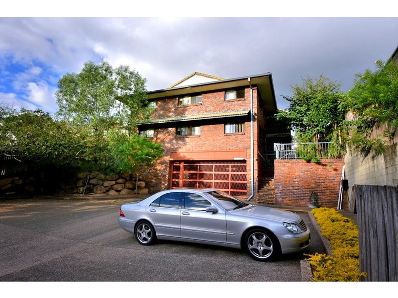 6/24 Underhill Av, Indooroopilly QLD 4068