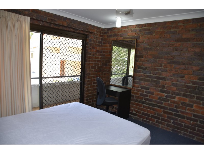 6/24 Underhill Av, Indooroopilly QLD 4068