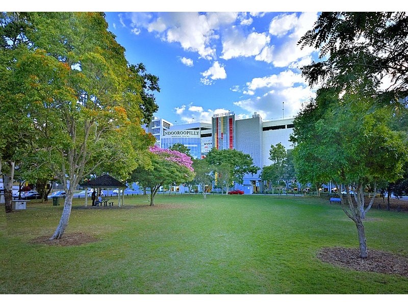 6/24 Underhill Av, Indooroopilly QLD 4068