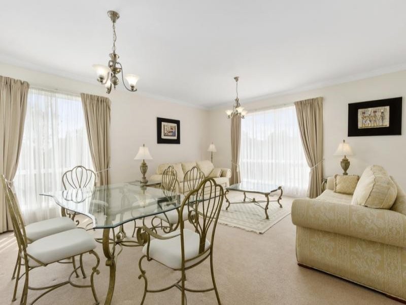 13 Delatite Ct, Warranwood VIC 3134