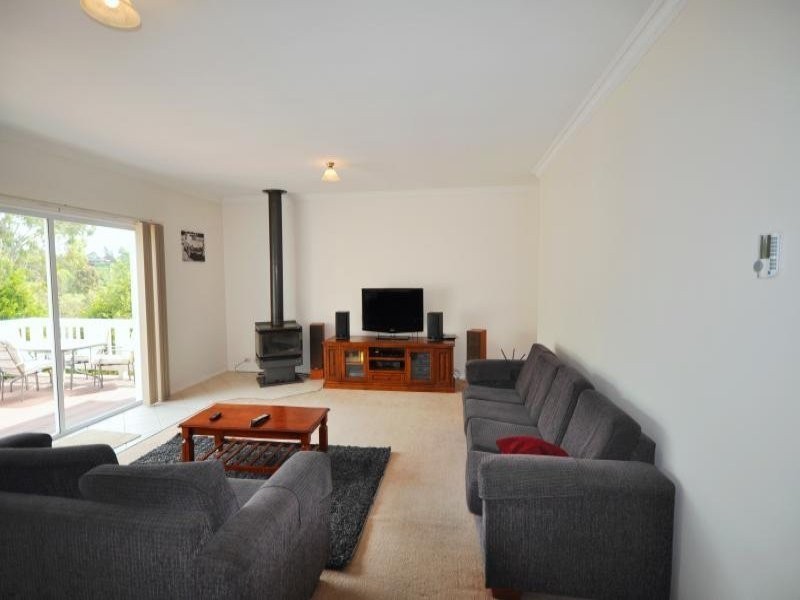 13 Delatite Ct, Warranwood VIC 3134