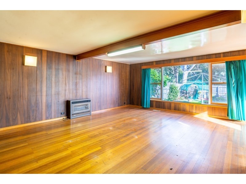 2 Jackson St, Forest Hill VIC 3131