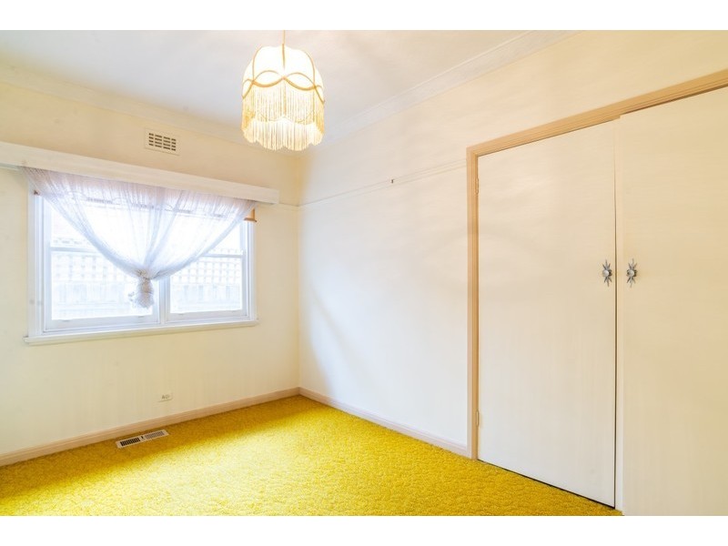 2 Jackson St, Forest Hill VIC 3131