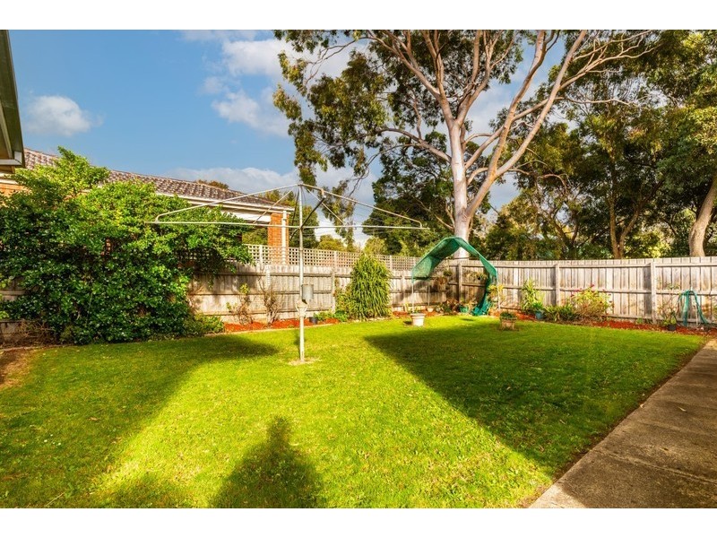 2 Jackson St, Forest Hill VIC 3131