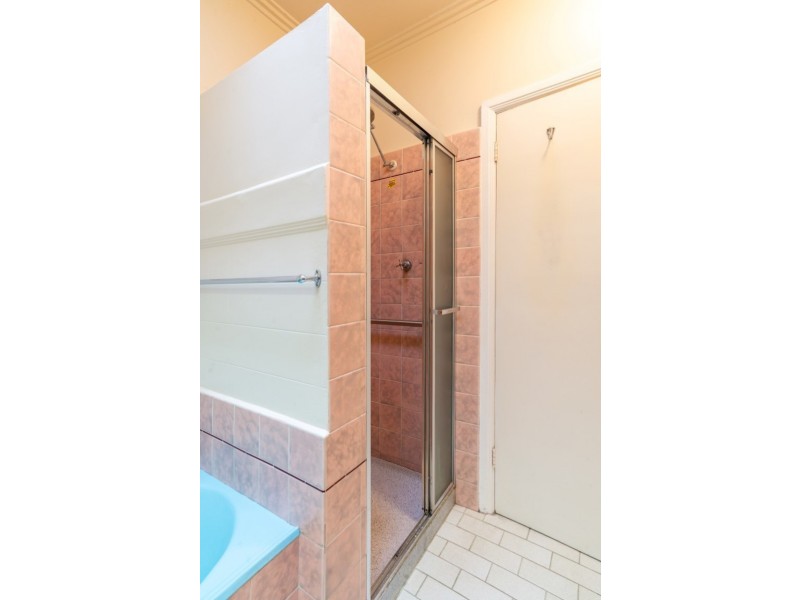 2 Jackson St, Forest Hill VIC 3131