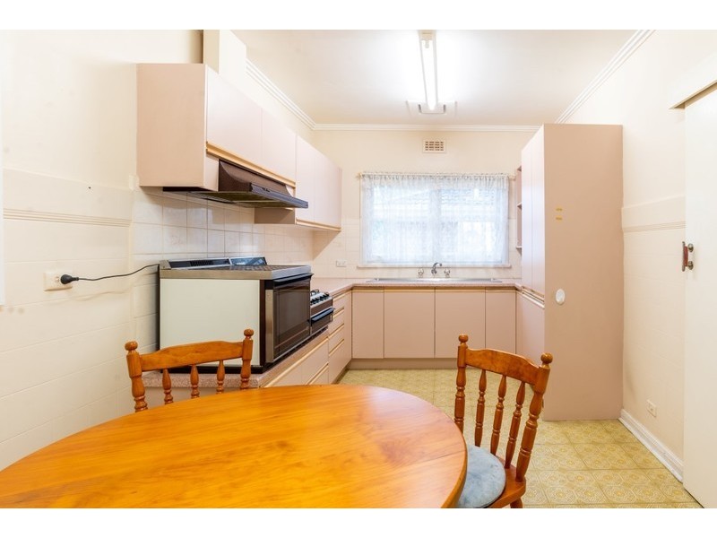 2 Jackson St, Forest Hill VIC 3131