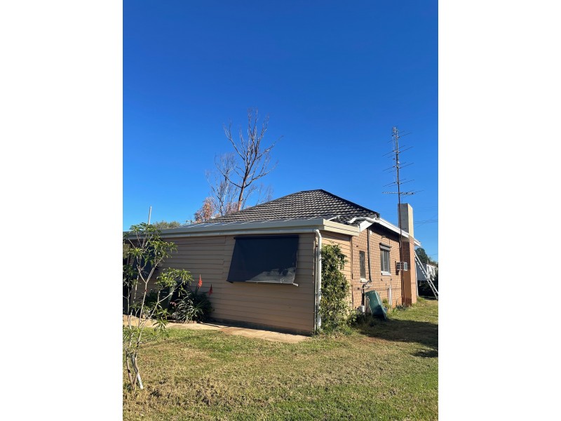 41 Thornber Street, Oaklands NSW 2646