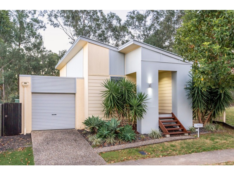 8 Marigold Close, Springfield Lakes QLD 4300