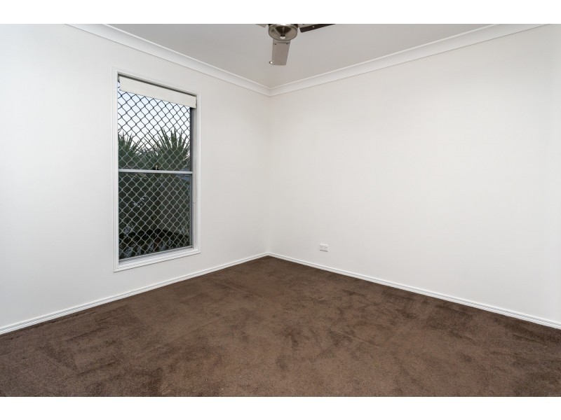 8 Marigold Close, Springfield Lakes QLD 4300