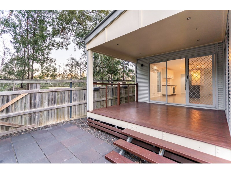 8 Marigold Close, Springfield Lakes QLD 4300