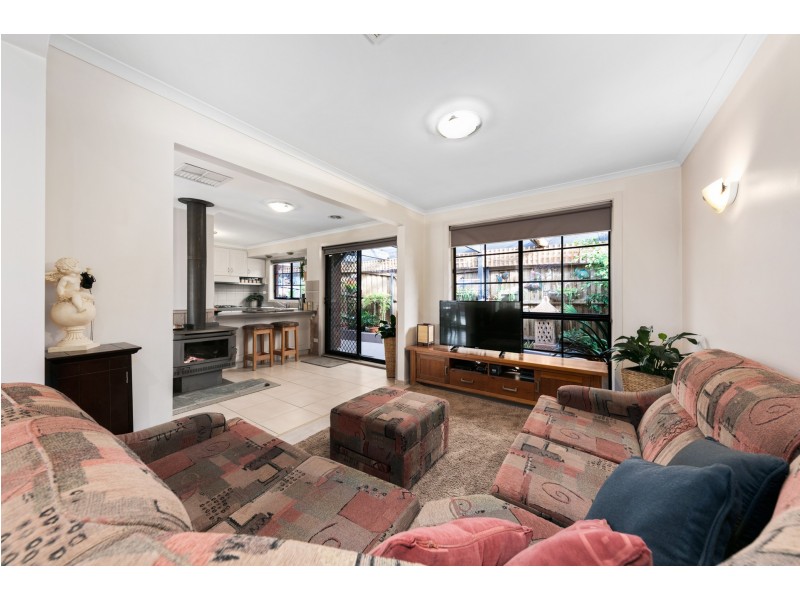 9 McLeod Drive, Bacchus Marsh VIC 3340