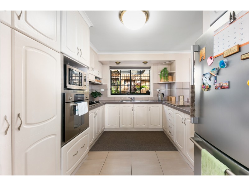 9 McLeod Drive, Bacchus Marsh VIC 3340