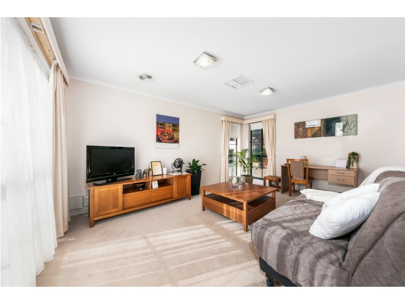 9 McLeod Drive, Bacchus Marsh VIC 3340