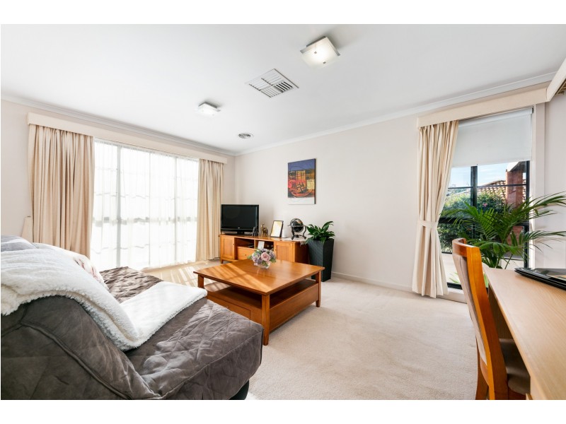 9 McLeod Drive, Bacchus Marsh VIC 3340