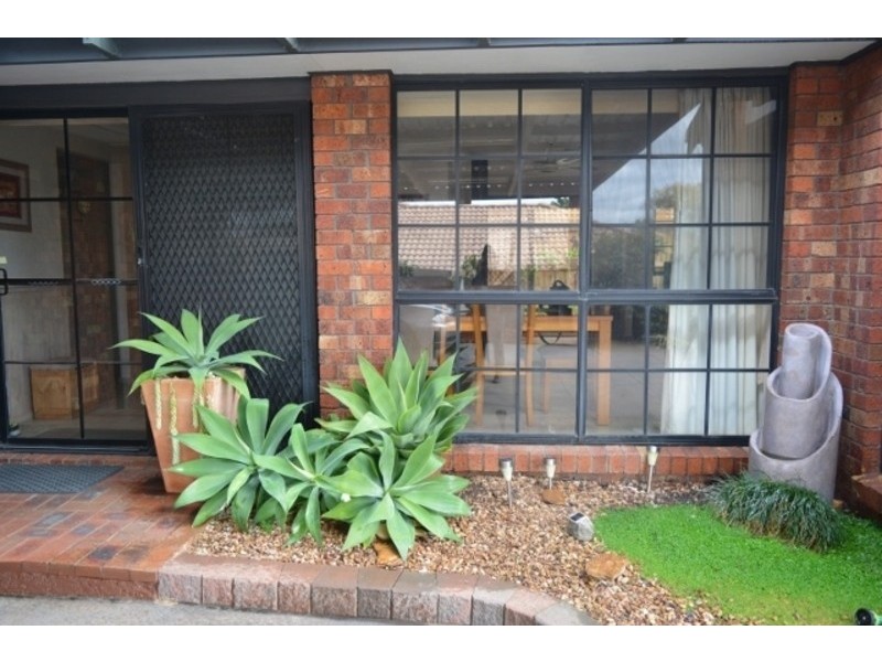 9 McLeod Drive, Bacchus Marsh VIC 3340