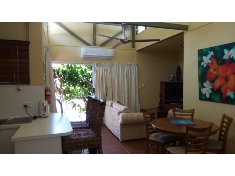 Unit 1/18 Porter Promenade, Mission Beach QLD 4852