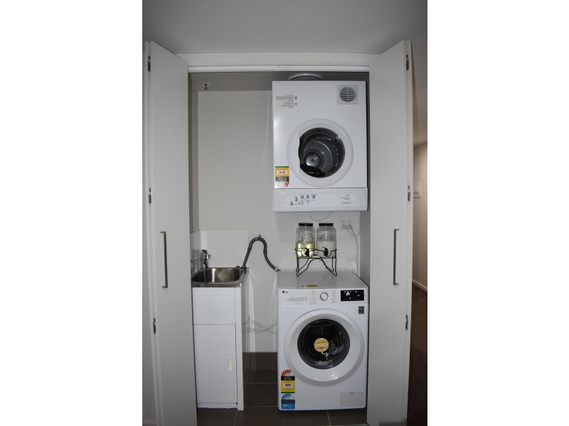 296/325 Anketell, Greenway ACT 2900